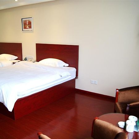 Greentree Inn Jiangsu Wuxi Hubin Business Street Business Hotel מראה חיצוני תמונה