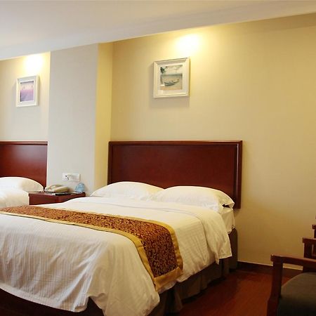 Greentree Inn Jiangsu Wuxi Hubin Business Street Business Hotel מראה חיצוני תמונה