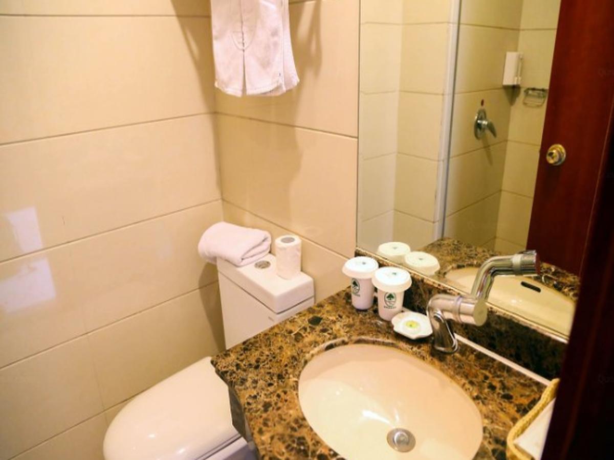 Greentree Inn Jiangsu Wuxi Hubin Business Street Business Hotel מראה חיצוני תמונה