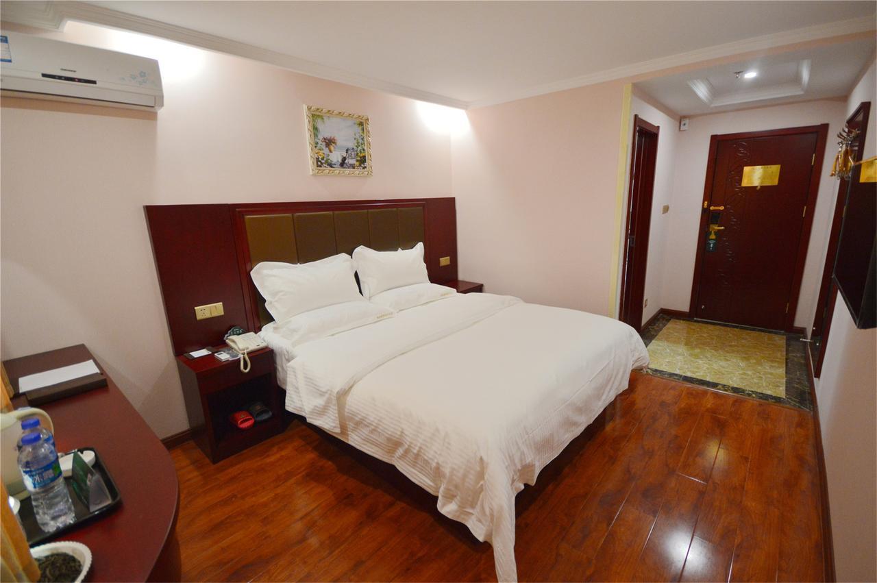Greentree Inn Jiangsu Wuxi Hubin Business Street Business Hotel מראה חיצוני תמונה