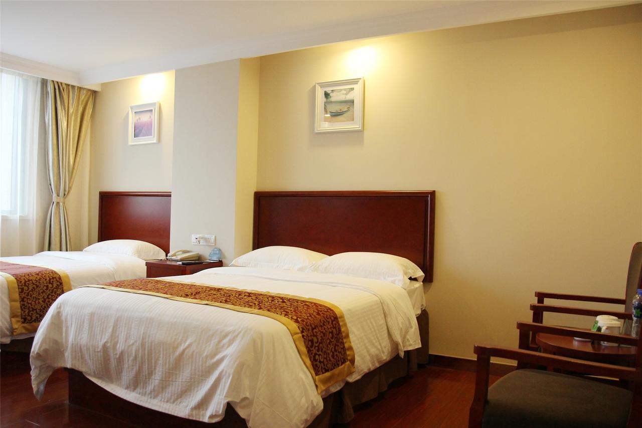 Greentree Inn Jiangsu Wuxi Hubin Business Street Business Hotel מראה חיצוני תמונה